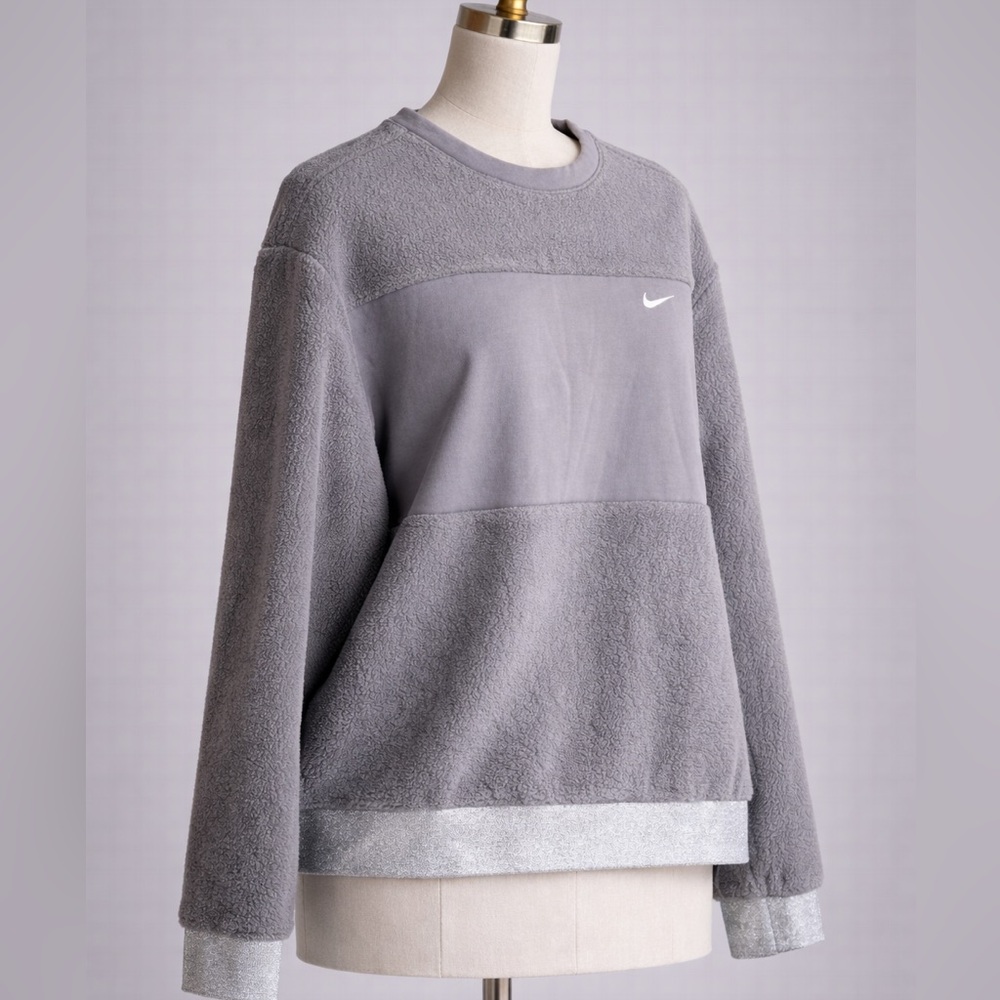 Nike Women's Two-Tone Gray Therma Sweatshirt XS - Picture 3 of 7